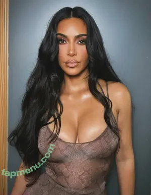 Kim Kardashian / kimkadarshian / kimkardashian nude photo #0182