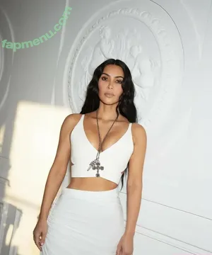 Kim Kardashian / kimkadarshian / kimkardashian nude photo #0188