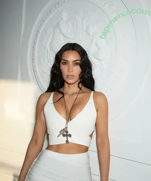 Kim Kardashian / kimkadarshian / kimkardashian nude photo #0191