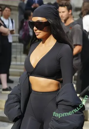 Kim Kardashian / kimkadarshian / kimkardashian nude photo #0197