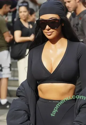 Kim Kardashian / kimkadarshian / kimkardashian nude photo #0202