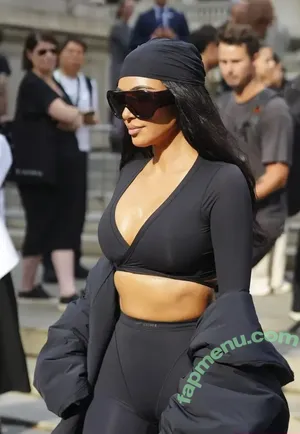Kim Kardashian / kimkadarshian / kimkardashian nude photo #0205