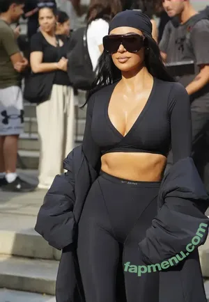 Kim Kardashian / kimkadarshian / kimkardashian nude photo #0206