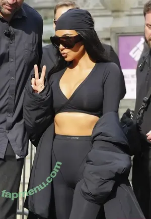 Kim Kardashian / kimkadarshian / kimkardashian nude photo #0212