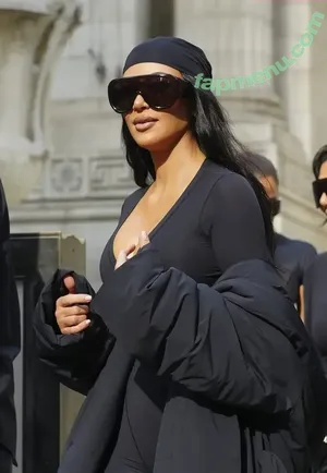 Kim Kardashian / kimkadarshian / kimkardashian nude photo #0218