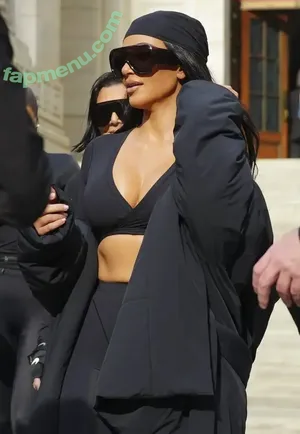 Kim Kardashian / kimkadarshian / kimkardashian nude photo #0222