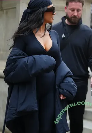 Kim Kardashian / kimkadarshian / kimkardashian nude photo #0231