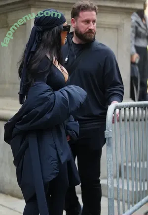 Kim Kardashian / kimkadarshian / kimkardashian nude photo #0232