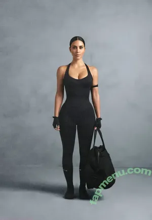 Kim Kardashian / kimkadarshian / kimkardashian nude photo #0260