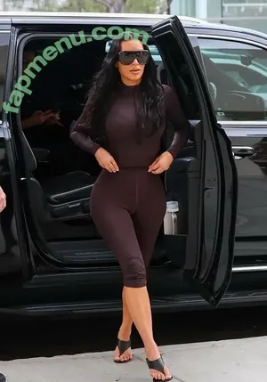 Kim Kardashian / kimkadarshian / kimkardashian nude photo #0274