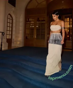 Kim Kardashian / kimkadarshian / kimkardashian nude photo #0287