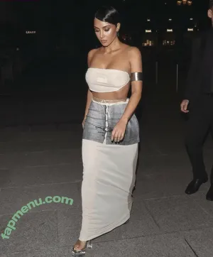 Kim Kardashian / kimkadarshian / kimkardashian nude photo #0289