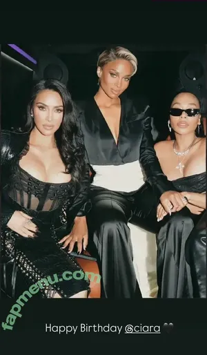 Kim Kardashian / kimkadarshian / kimkardashian nude photo #0547