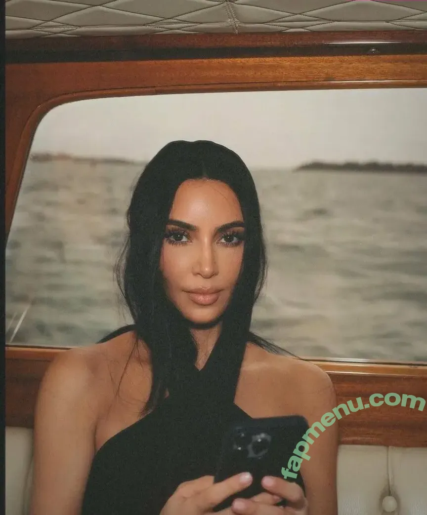 Kim Kardashian nude photo #0110 (kimkadarshian / kimkardashian)