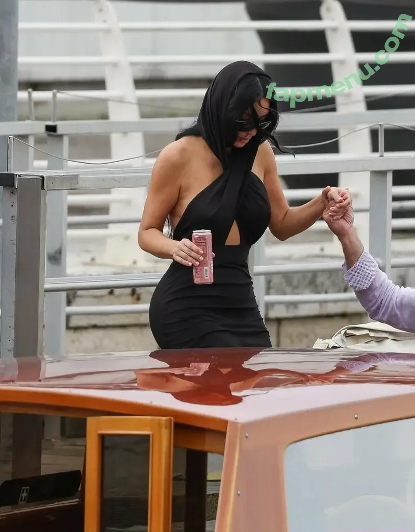 Kim Kardashian nude photo #0170 (kimkadarshian / kimkardashian)