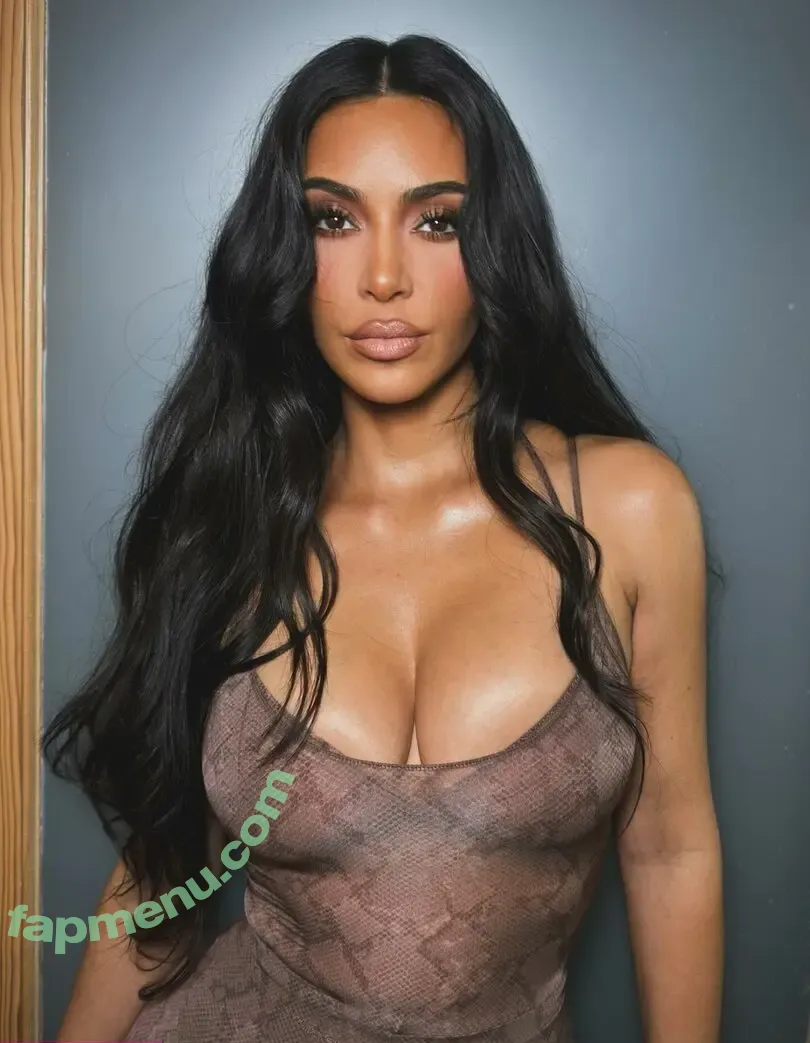 Kim Kardashian nude photo #0182 (kimkadarshian / kimkardashian)