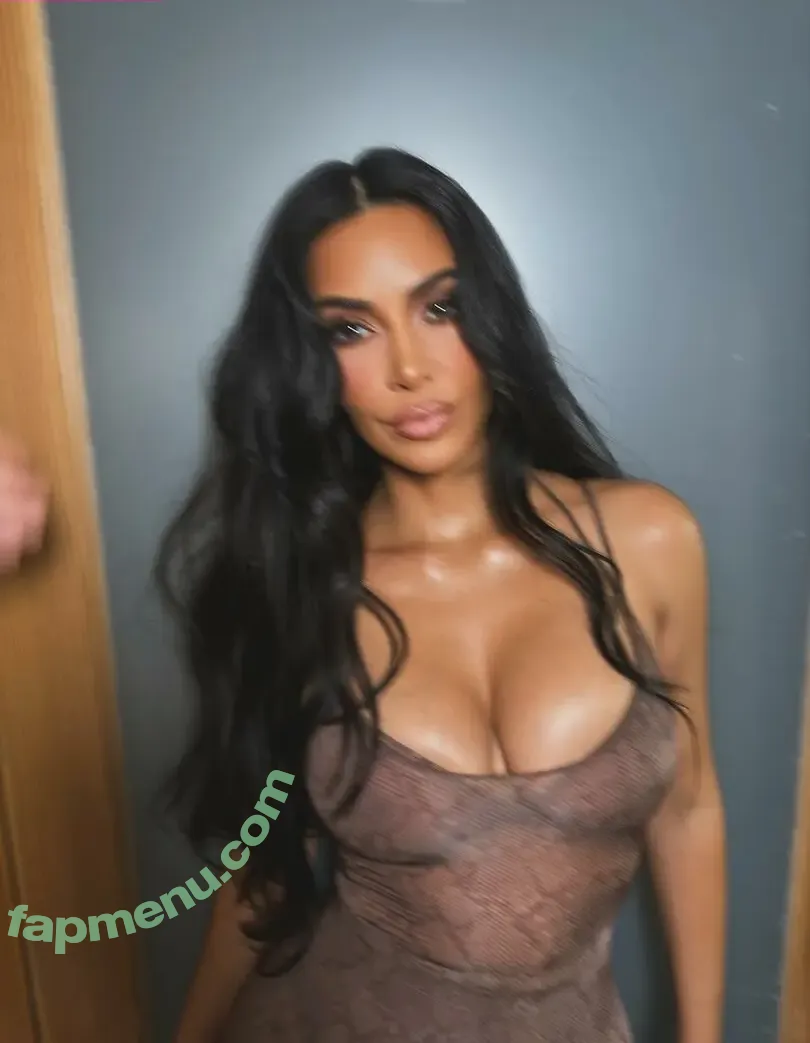 Kim Kardashian nude photo #0183 (kimkadarshian / kimkardashian)