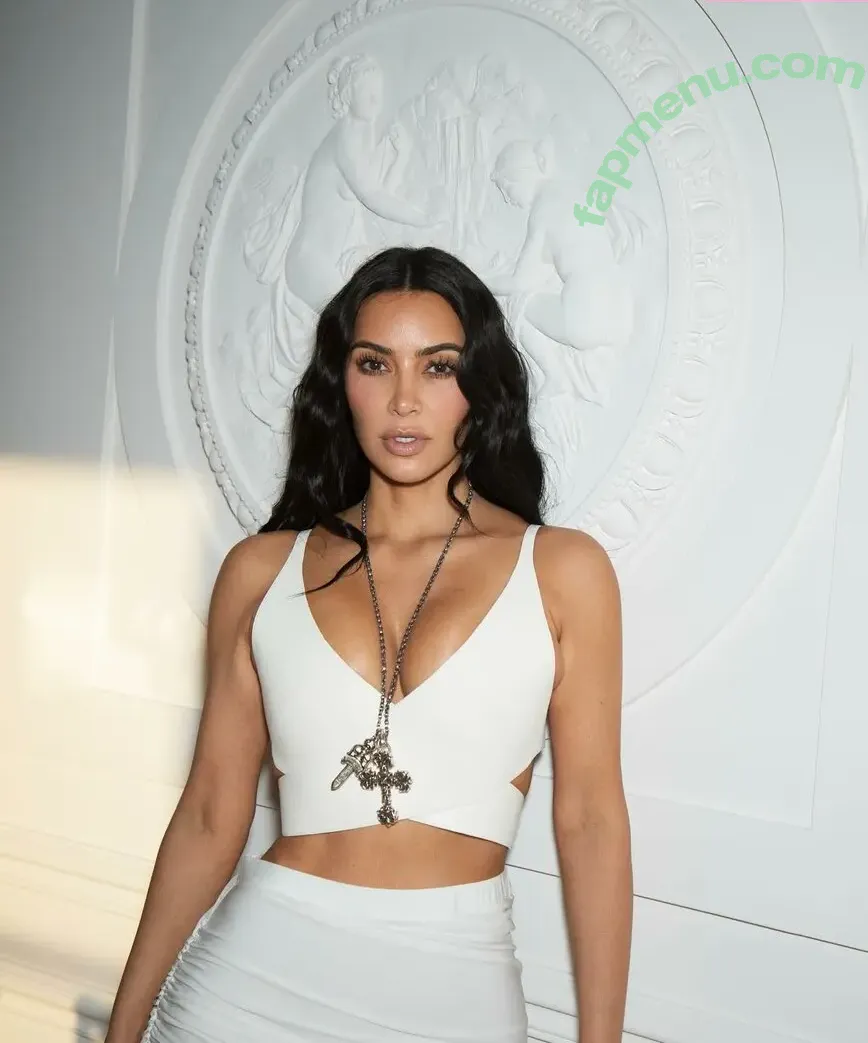 Kim Kardashian nude photo #0191 (kimkadarshian / kimkardashian)