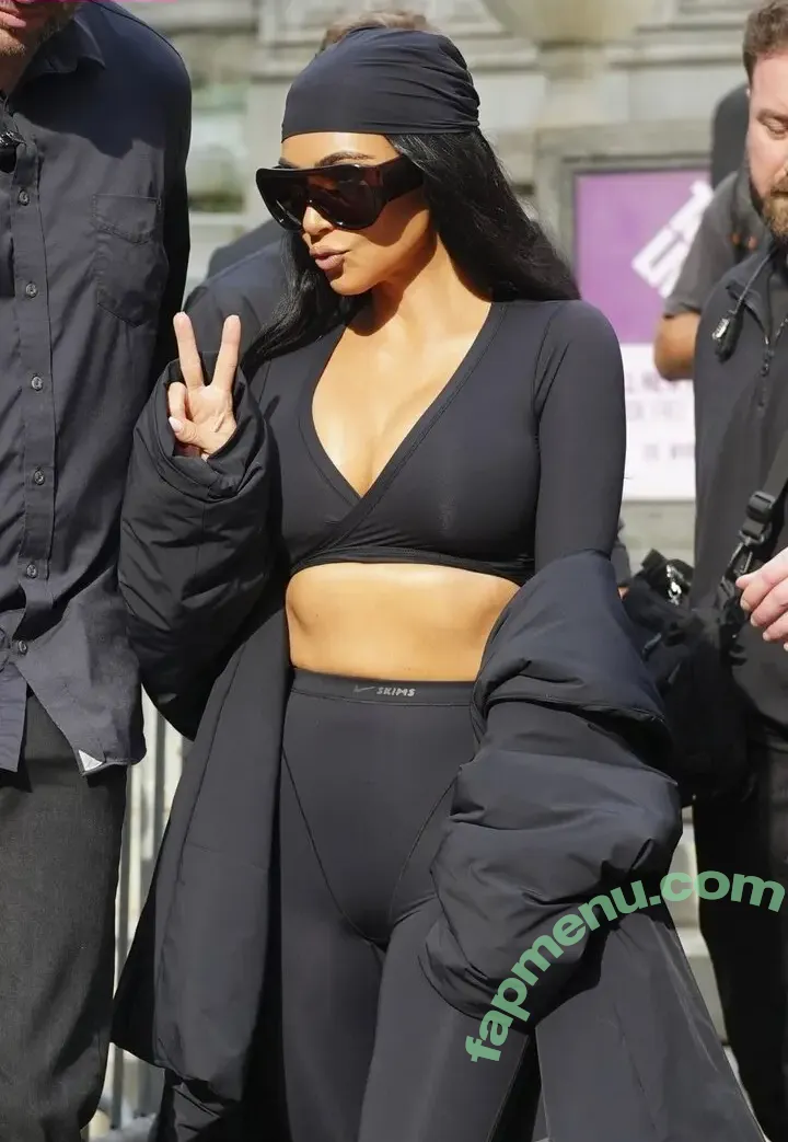 Kim Kardashian nude photo #0211 (kimkadarshian / kimkardashian)