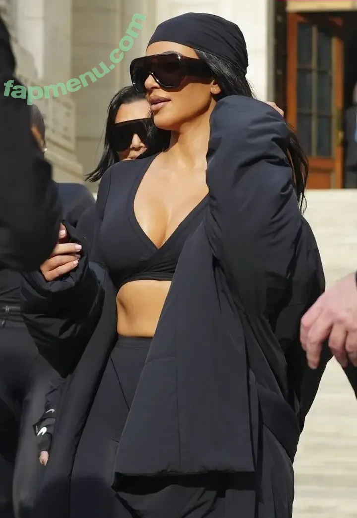 Kim Kardashian nude photo #0222 (kimkadarshian / kimkardashian)