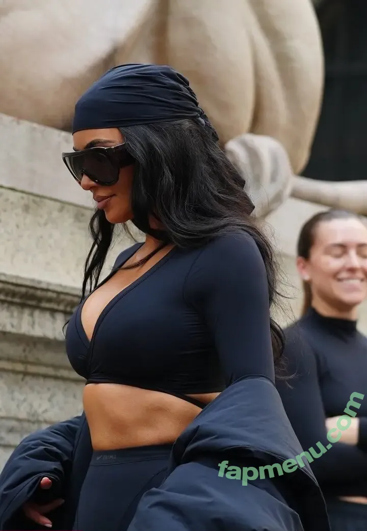 Kim Kardashian nude photo #0230 (kimkadarshian / kimkardashian)
