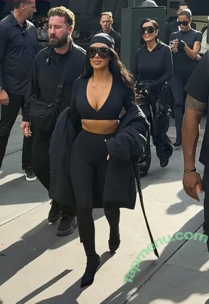 Kim Kardashian nude photo #0241 (kimkadarshian / kimkardashian)