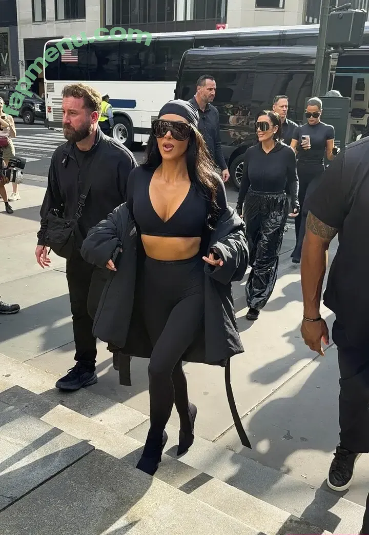 Kim Kardashian nude photo #0242 (kimkadarshian / kimkardashian)