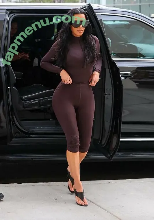 Kim Kardashian nude photo #0273 (kimkadarshian / kimkardashian)