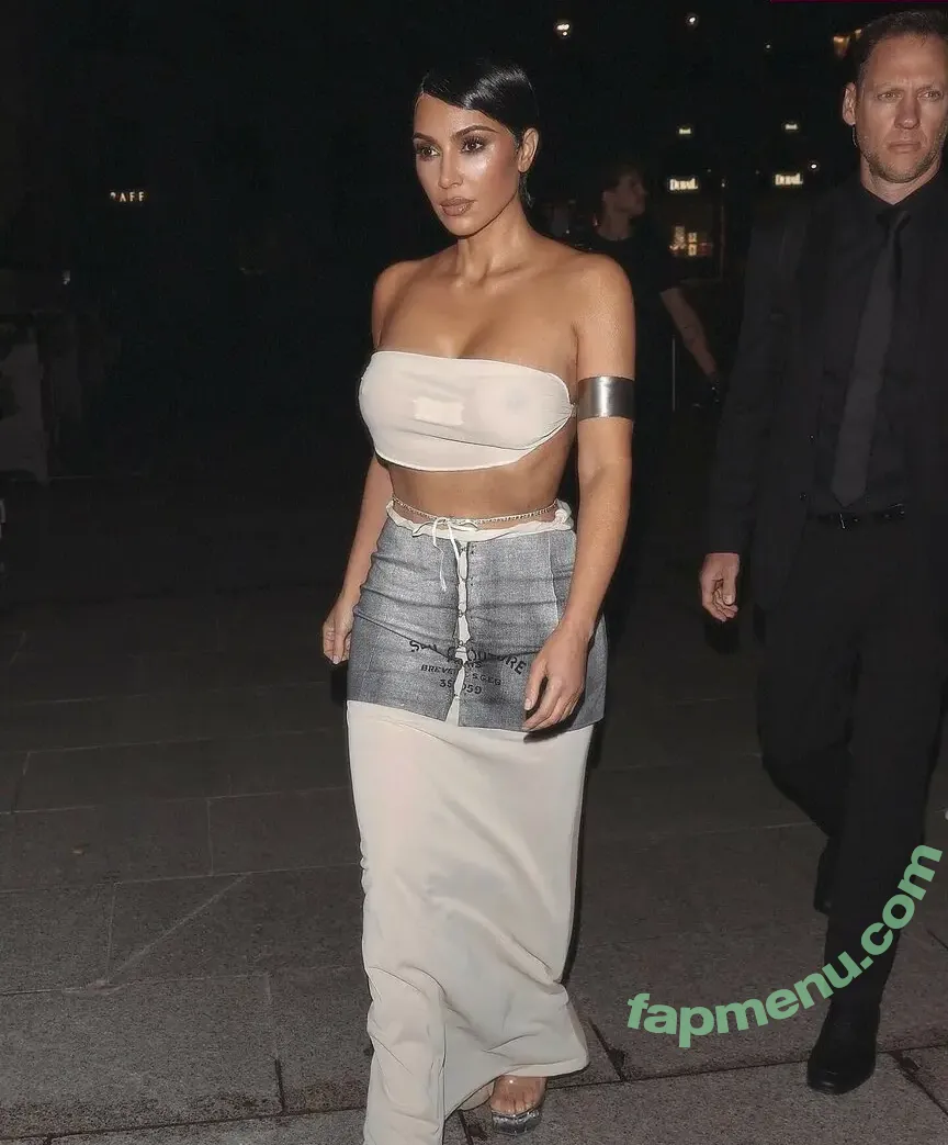 Kim Kardashian nude photo #0282 (kimkadarshian / kimkardashian)