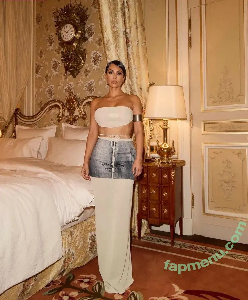 Kim Kardashian nude photo #0284 (kimkadarshian / kimkardashian)