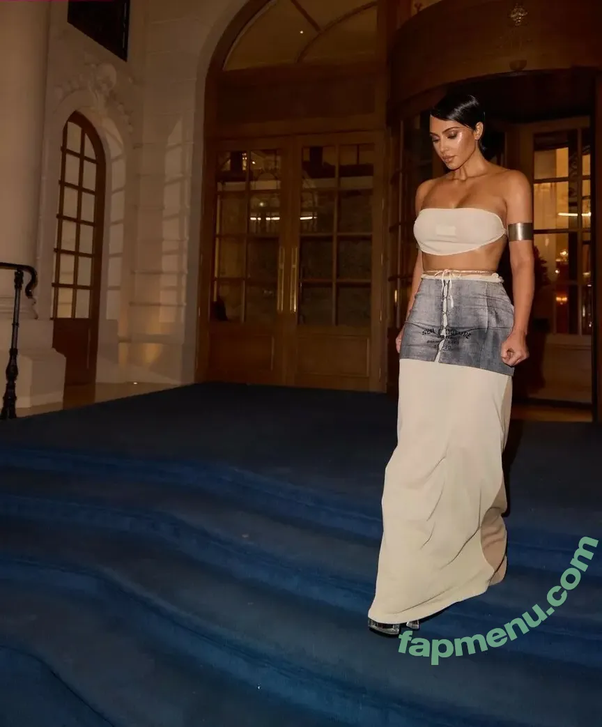 Kim Kardashian nude photo #0287 (kimkadarshian / kimkardashian)