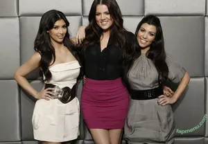 Kim Kardashian / KimKardashian nude photo #1006