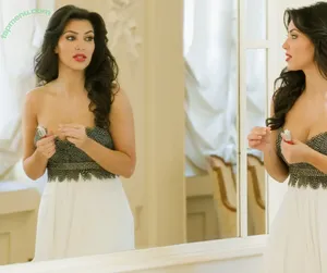 Kim Kardashian / KimKardashian nude photo #1007