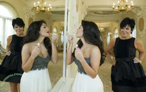 Kim Kardashian / KimKardashian nude photo #1022