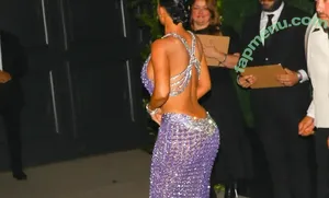 Kim Kardashian / KimKardashian nude photo #1041