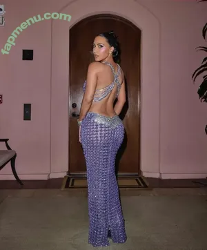 Kim Kardashian / KimKardashian nude photo #1066