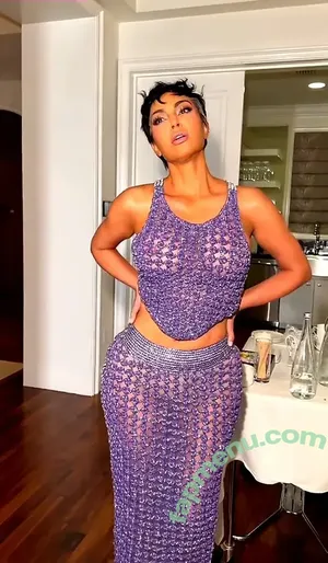 Kim Kardashian / KimKardashian nude photo #1120