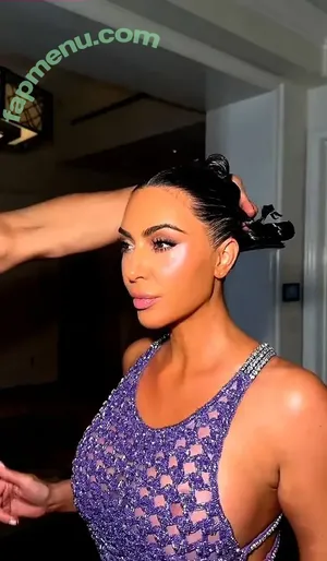 Kim Kardashian / KimKardashian nude photo #1133