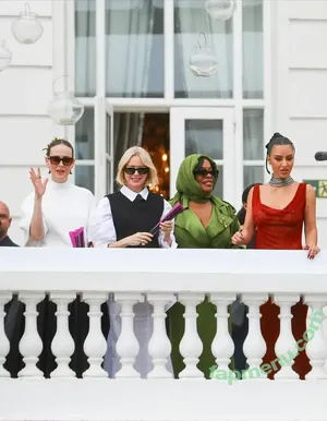 Kim Kardashian / KimKardashian nude photo #1168