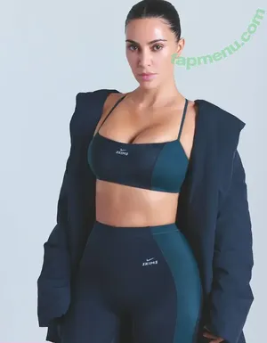 Kim Kardashian / KimKardashian nude photo #1207