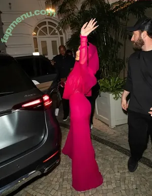 Kim Kardashian / kimkadarshian / kimkardashian nude photo #1224