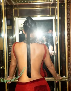 Kim Kardashian / kimkadarshian / kimkardashian nude photo #1229
