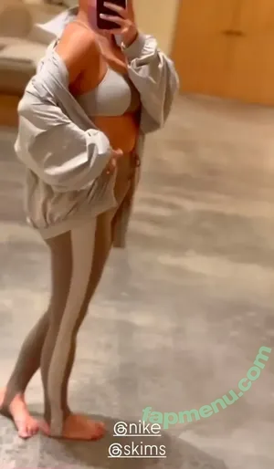 Kim Kardashian / kimkadarshian / kimkardashian nude photo #1243