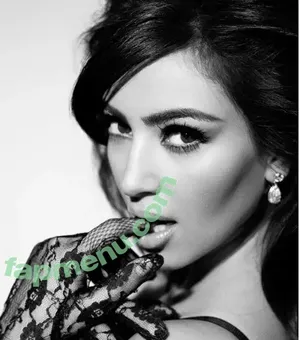 Kim Kardashian / KimKardashian nude photo #1277