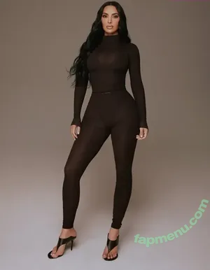 Kim Kardashian / kimkadarshian / kimkardashian nude photo #1363