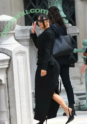 Kim Kardashian / KimKardashian / kimkadarshian nude photo #1809