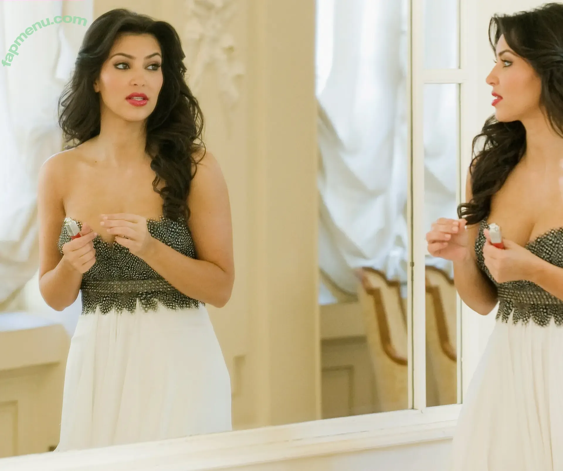 Kim Kardashian nude photo #1007 (KimKardashian)