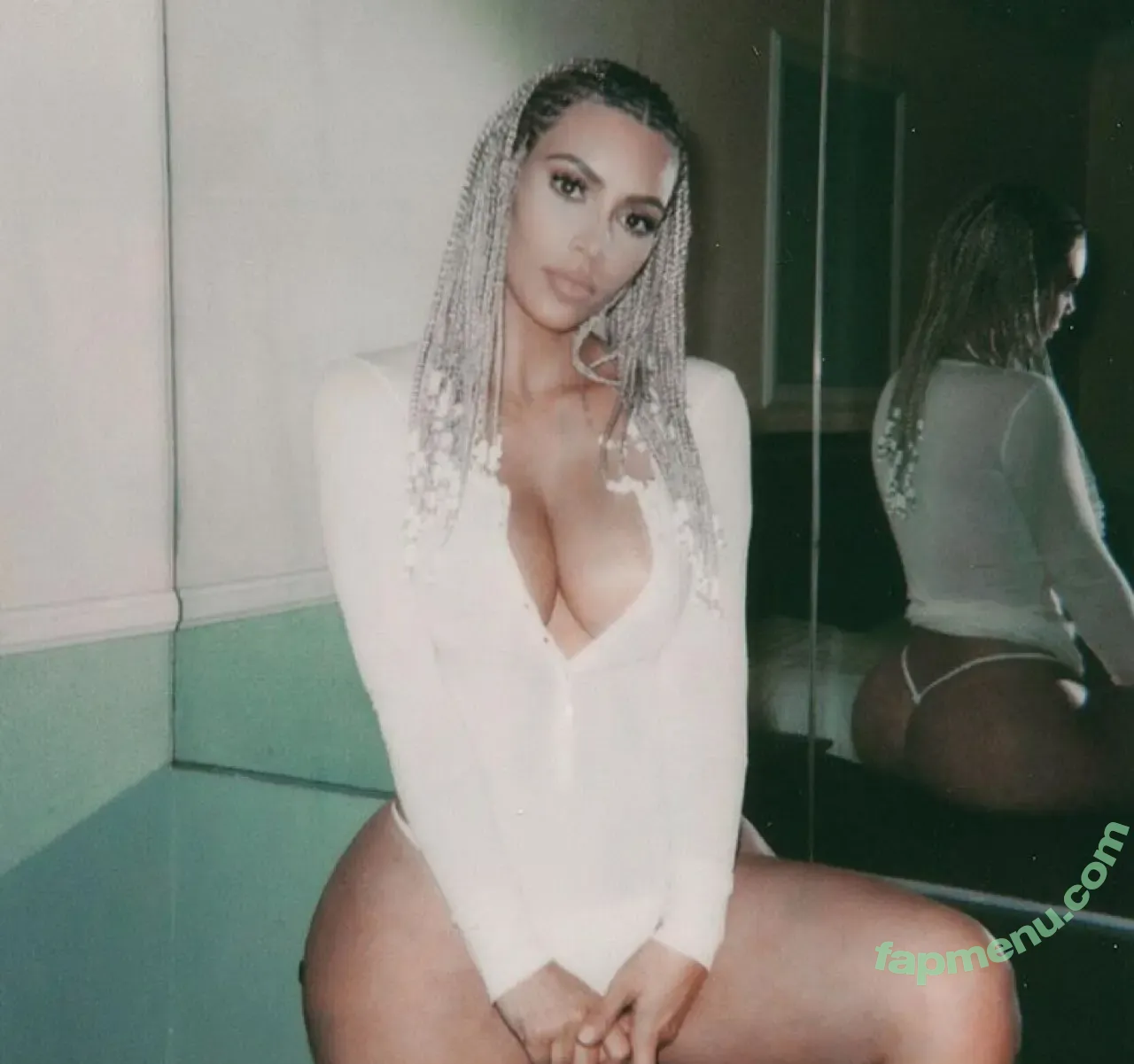 Kim Kardashian nude photo #1111 (KimKardashian)