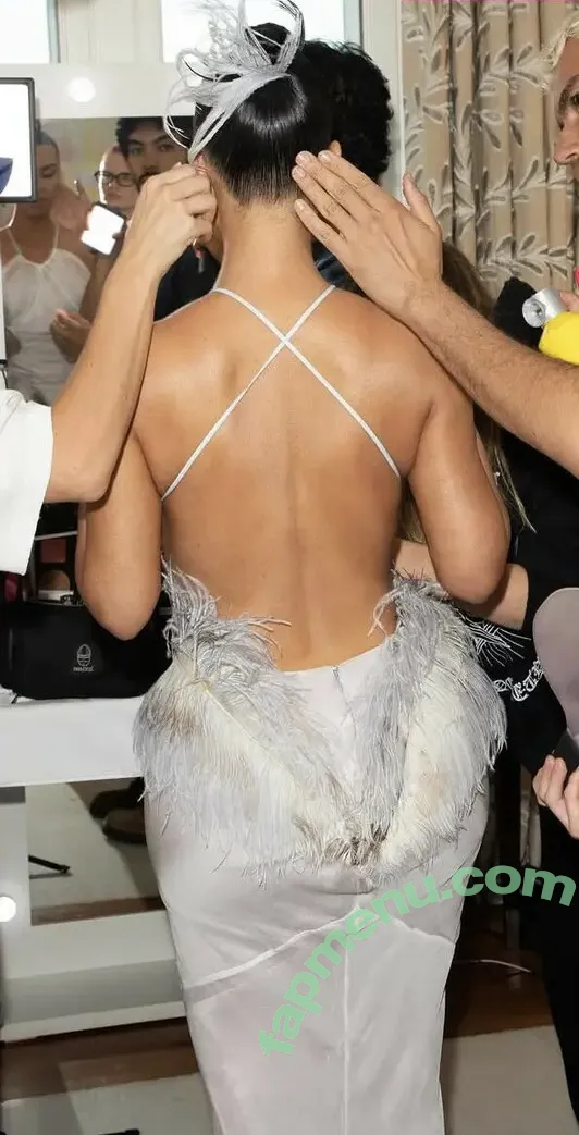 Kim Kardashian nude photo #1173 (KimKardashian)