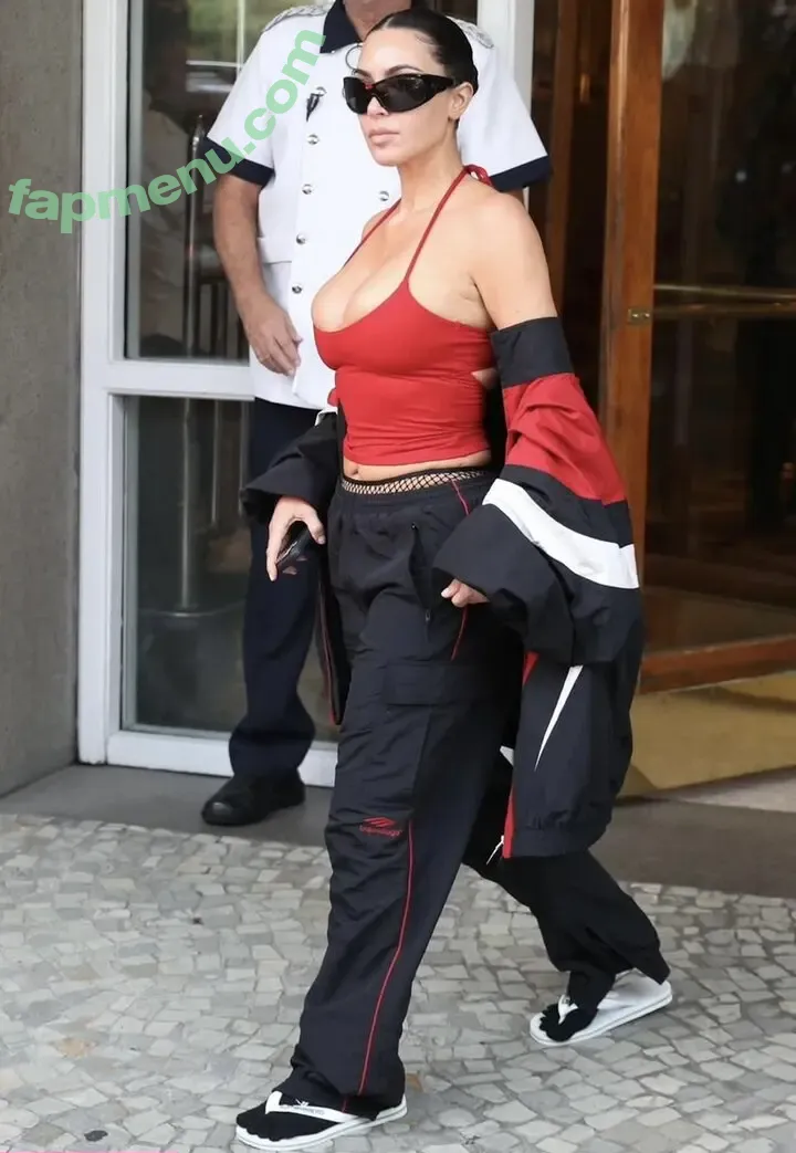 Kim Kardashian nude photo #1201 (kimkadarshian / kimkardashian)